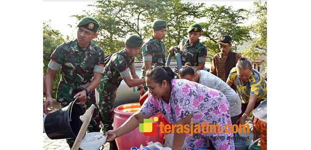 Setetes Air Untuk Negeri di HUT TNI ke-74 Setetes Air Untuk Negeri di HUT TNI ke-74