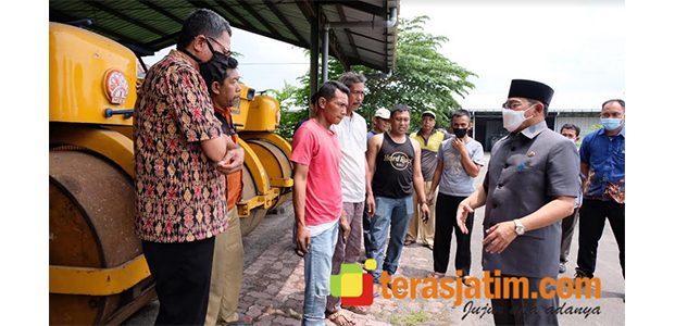 Dinas PU Bina Marga Dinilai Lamban, Pj Bupati Sidoarjo Lakukan Sidak Dinas PU Bina Marga Dinilai Lamban, Pj Bupati Sidoarjo Lakukan Sidak