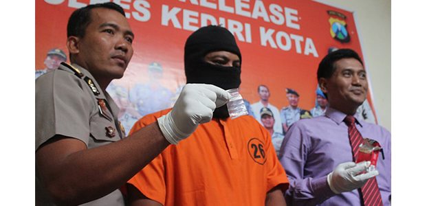 Simpan Sabu, Tukang Service AC di Kediri Dicokok Polisi Simpan Sabu, Tukang Service AC di Kediri Dicokok Polisi
