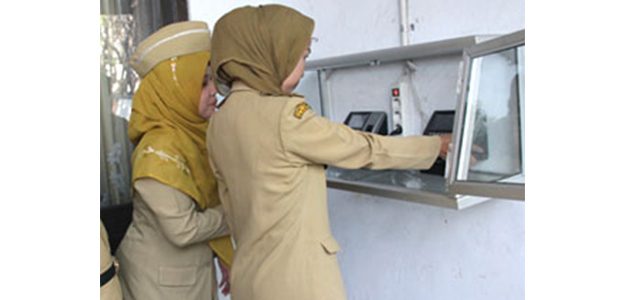 Sistem Absensi Pemkot Mojokerto Amburadul, Ribuan PNS Tercatat Bolos Sistem Absensi Pemkot Mojokerto Amburadul, Ribuan PNS Tercatat Bolos