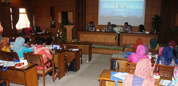 Kementerian Keuangan Sosialisasi Profesi Akuntansi di UMK Kementerian Keuangan Sosialisasi Profesi Akuntansi di UMK