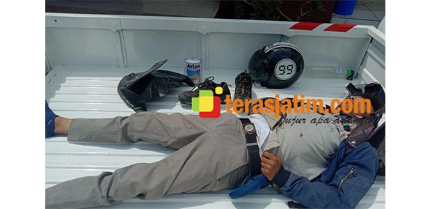 Tabrak APV, Pengendara Motor asal Taman Sidoarjo Tewas Seketika Tabrak APV, Pengendara Motor asal Taman Sidoarjo Tewas Seketika