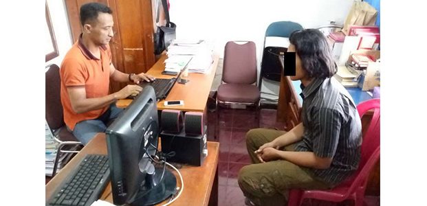 Tak Terima Ditilang, Pria asal Suksosewu Bojonegoro Hina Polisi di Facebook Tak Terima Ditilang, Pria asal Suksosewu Bojonegoro Hina Polisi di Facebook