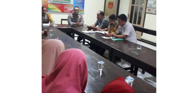 Tenggak Miras, Gadis ABG di Trenggalek Ditemukan Teler di Jalan Tenggak Miras, Gadis ABG di Trenggalek Ditemukan Teler di Jalan