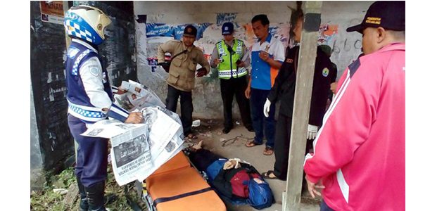 Terjatuh dari Lantai 2, Kuli Bangunan di Malang Tewas dengan Kondisi Kepalanya Pecah Terjatuh dari Lantai 2, Kuli Bangunan di Malang Tewas dengan Kondisi Kepalanya Pecah