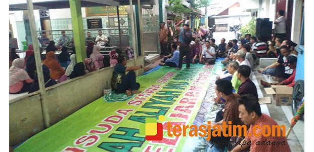 Terkait Pengelolahan Limbah, Tuntutan Warga Demeling Sidoarjo Disepakati PT. Tunas Baru Lampung Terkait Pengelolahan Limbah, Tuntutan Warga Demeling Sidoarjo Disepakati PT. Tunas Baru Lampung