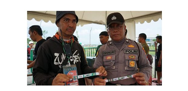 Ada Tiket Palsu Saat Pembukaan Liga 1 Shopee Indonesia 2020 di Stadion GBT Ada Tiket Palsu Saat Pembukaan Liga 1 Shopee Indonesia 2020 di Stadion GBT