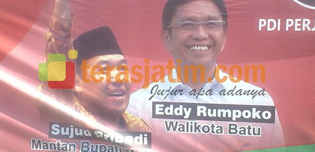 Tim Rendra Kresna Protes Alat Kampanye Tim Rendra Kresna Protes Alat Kampanye