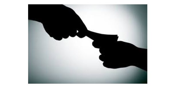 Tim Saber Pungli Polda Jatim Gelar OTT di Puskesmas Porong Tim Saber Pungli Polda Jatim Gelar OTT di Puskesmas Porong