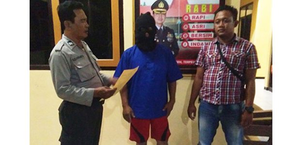 Tipu Pendaftar Polri, Pria asal Brabowan Bojonegoro Digelandang ke Bui Tipu Pendaftar Polri, Pria asal Brabowan Bojonegoro Digelandang ke Bui