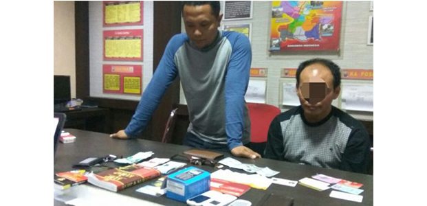 Tipu Warga Tulungagung Hingga Setengah Milyar, Pelaku Diciduk di Sebuah Homestay Tipu Warga Tulungagung Hingga Setengah Milyar, Pelaku Diciduk di Sebuah Homestay