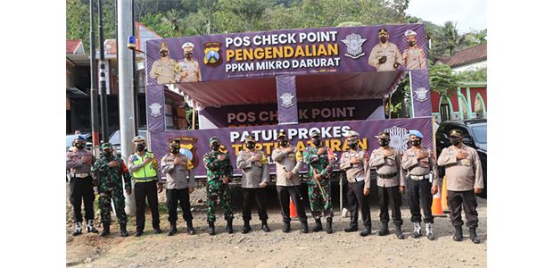 Kapolres dan Dandim Trenggalek-Ponorogo Bersama-sama Pantau Pos Penyekatan Aglomerasi Kapolres dan Dandim Trenggalek-Ponorogo Bersama-sama Pantau Pos Penyekatan Aglomerasi