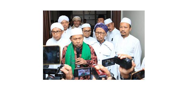Ulama Sampang Dukung Polisi Tindak Tegas Pelaku Pembakaran Mapolsek Tambelangan Ulama Sampang Dukung Polisi Tindak Tegas Pelaku Pembakaran Mapolsek Tambelangan