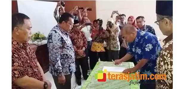 Usai Didemo Pegawainya, Direktur RSUD Besuki Situbondo Dicopot Usai Didemo Pegawainya, Direktur RSUD Besuki Situbondo Dicopot