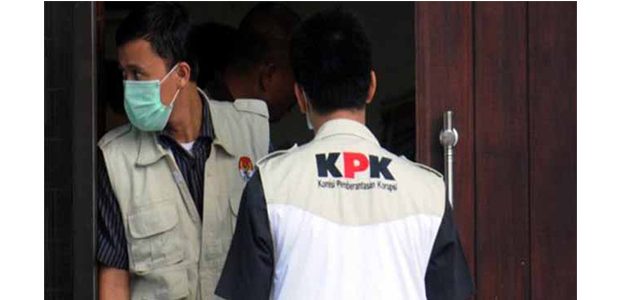 Wali Kota Batu Dikabarkan Terkena OTT KPK Wali Kota Batu Dikabarkan Terkena OTT KPK