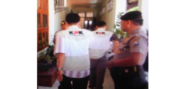 Walikota Ditahan, Penyidik KPK Masih Geledah Balaikota Madiun Walikota Ditahan, Penyidik KPK Masih Geledah Balaikota Madiun