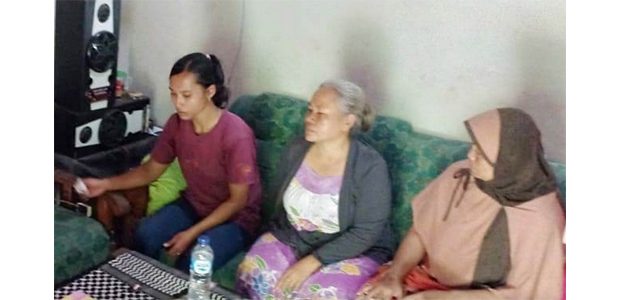 Wanita Muda di Jombang Hendak Tabrakkan Diri dengan Kereta Api Wanita Muda di Jombang Hendak Tabrakkan Diri dengan Kereta Api