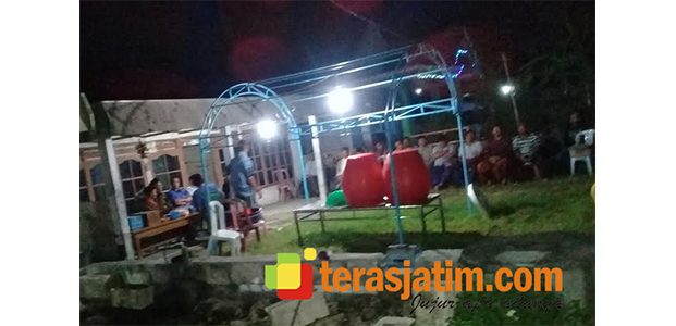 Warga Banjaran Bojonegoro Kecewa Sikap Mantri Kesehatan di Desanya Warga Banjaran Bojonegoro Kecewa Sikap Mantri Kesehatan di Desanya