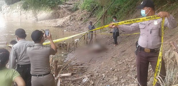 Warga Ngraho Bojonegoro Temukan Sesosok Mayat di Pinggir Bengawan Solo Warga Ngraho Bojonegoro Temukan Sesosok Mayat di Pinggir Bengawan Solo