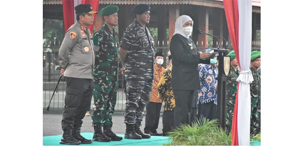 Gubernur Jatim Pimpin Apel Kesiapsiagaan Bencana Gubernur Jatim Pimpin Apel Kesiapsiagaan Bencana