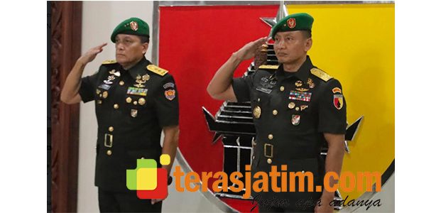 Brigjen TNI Endro Satoto Resmi Jabat Kasdam V/Brawijaya Brigjen TNI Endro Satoto Resmi Jabat Kasdam V/Brawijaya