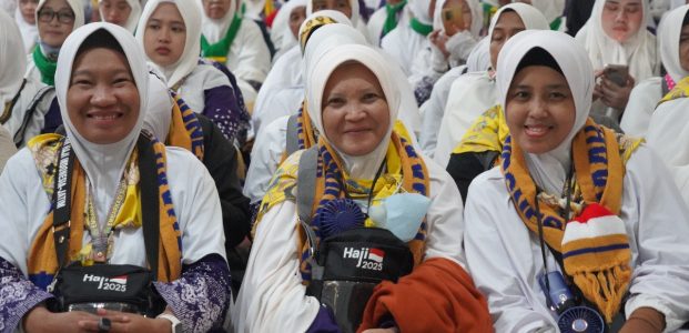 5.591 Jemaah Haji Embarkasi Surabaya Berangkat ke Tanah Suci 5.591 Jemaah Haji Embarkasi Surabaya Berangkat ke Tanah Suci
