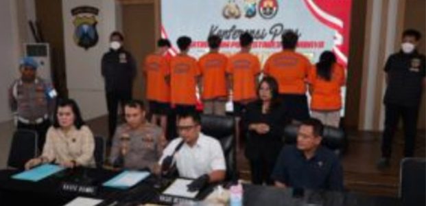 Mami Yeyen Mantan PSK, Jual 6 Gadis ABG Lewat Aplikasi Ijo Mami Yeyen Mantan PSK, Jual 6 Gadis ABG Lewat Aplikasi Ijo