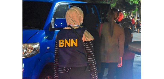 Gelar Tes Urine di 3 Tempat Hiburan Malam, BNN Surabaya Jaring 7 Pengunjung Positif Narkoba Gelar Tes Urine di 3 Tempat Hiburan Malam, BNN Surabaya Jaring 7 Pengunjung Positif Narkoba