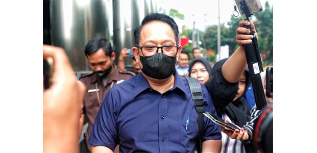 Soal LHKPN, KPK Kembali Panggil Sekda Jatim Adhy Karyono Soal LHKPN, KPK Kembali Panggil Sekda Jatim Adhy Karyono