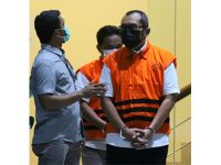 Jalani Sidang Perdana, Wakil Ketua DPRD Jatim Sahat Simanjuntak Dijerat Pasal Berlapis