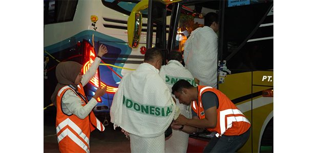 Tandai Awal Gelombang II, Jemaah Haji Memakai Ihram Sejak dari Asrama Haji Surabaya Tandai Awal Gelombang II, Jemaah Haji Memakai Ihram Sejak dari Asrama Haji Surabaya