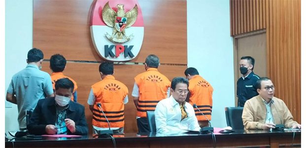 KPK Kembangkan Kasus Suap Dana Hibah Provinsi Jatim, Ada Tersangka Baru? KPK Kembangkan Kasus Suap Dana Hibah Provinsi Jatim, Ada Tersangka Baru?