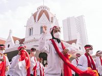 Pecahkan Rekor MURI Dunia, 65.946 Pelajar Surabaya Ikuti Tari Remo Massal