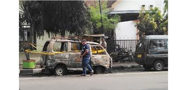 MPU Plat Kuning di Kediri, Diduga Dibakar Orang Tak Dikenal MPU Plat Kuning di Kediri, Diduga Dibakar Orang Tak Dikenal