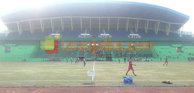 Arema Masih Berburu Pemain Asing Arema Masih Berburu Pemain Asing