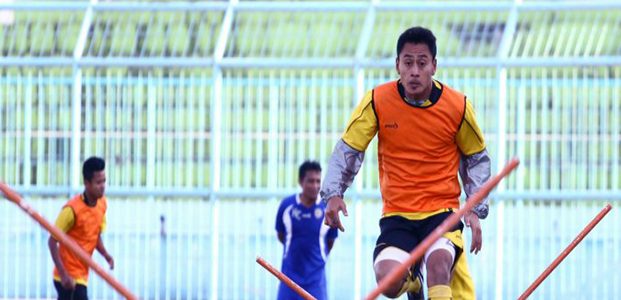 Arema Batal Uji Coba Ke Solo Arema Batal Uji Coba Ke Solo