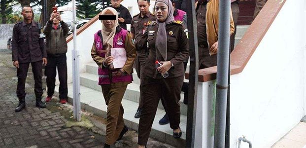 Kadinkes Kota Batu Jadi Tahanan Kejaksaan, Ini Kasusnya Kadinkes Kota Batu Jadi Tahanan Kejaksaan, Ini Kasusnya