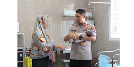 Sengaja Dibuang, Bayi Baru Dilahirkan Tergeletak Tanpa Sehelai Kain
