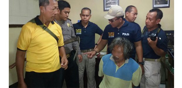 Diduga Kelainan Jiwa, Seorang Anak di Ngancar Kediri Tega Cangkul Kepala Ibu Kandungnya Diduga Kelainan Jiwa, Seorang Anak di Ngancar Kediri Tega Cangkul Kepala Ibu Kandungnya