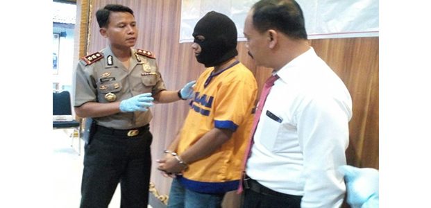 Cabuli Pelajar SMP 20 Kali, Pemuda Pengangguran di Madiun Ditahan Polisi Cabuli Pelajar SMP 20 Kali, Pemuda Pengangguran di Madiun Ditahan Polisi