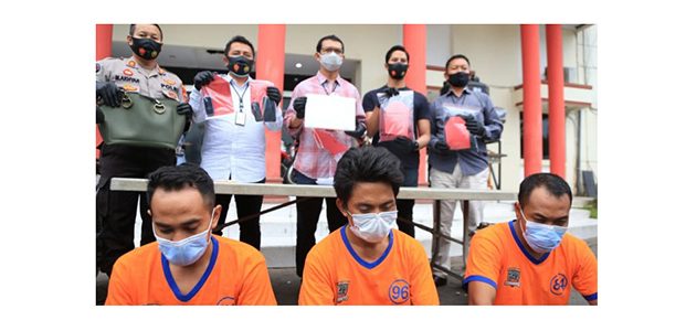 Wanita Muda asal Balongpanggang Gresik Diculik Mantan Pacarnya Wanita Muda asal Balongpanggang Gresik Diculik Mantan Pacarnya