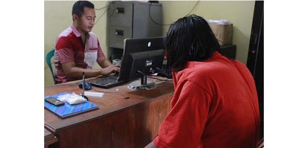 Edarkan Kosmetik Ilegal, Wanita Ini Diamankan Polisi Kediri Edarkan Kosmetik Ilegal, Wanita Ini Diamankan Polisi Kediri