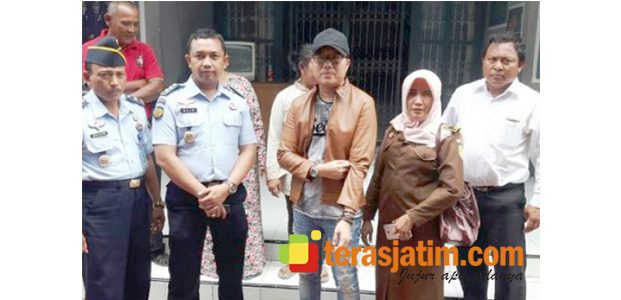 Kejaksaan Situbondo Eksekusi Terpidana Kasus Pilkada 2015 Kejaksaan Situbondo Eksekusi Terpidana Kasus Pilkada 2015