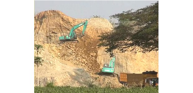 DPRD Jombang Izinkan Pertambangan Galian C Beroperasi DPRD Jombang Izinkan Pertambangan Galian C Beroperasi