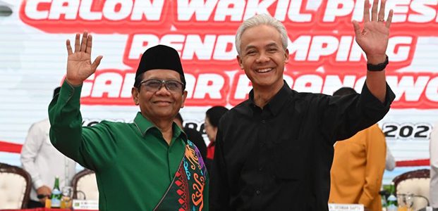Mahfud MD Resmi Dampingi Ganjar Pranowo di Pilpres 2024 Mahfud MD Resmi Dampingi Ganjar Pranowo di Pilpres 2024