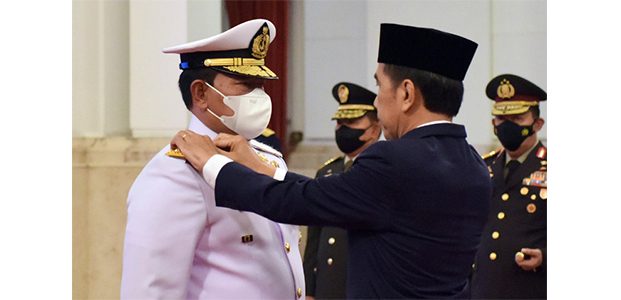 Dilantik Presiden, Laksamana Yudo Resmi Jabat Panglima TNI Dilantik Presiden, Laksamana Yudo Resmi Jabat Panglima TNI