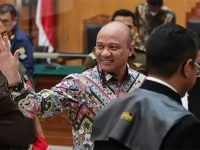 Teddy Minahasa Divonis Penjara Seumur Hidup, Pengunjung Sidang Teriaki Hakim