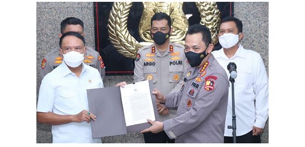 Kompetisi Sepak Bola di Tanah Air Kembali Dizinkan, Ini Pesan Kapolri Kompetisi Sepak Bola di Tanah Air Kembali Dizinkan, Ini Pesan Kapolri