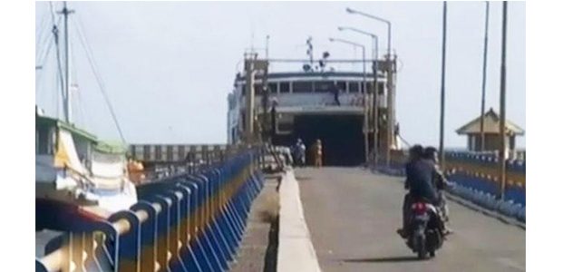 Di Pelabuhan Jangkar Situbondo Belum Ada Lonjakan Penumpang ke Kepulauan Di Pelabuhan Jangkar Situbondo Belum Ada Lonjakan Penumpang ke Kepulauan
