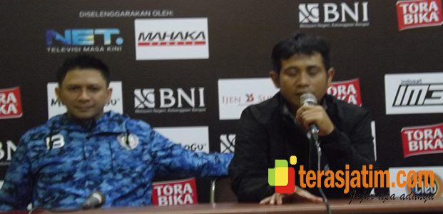 Arema Curi Poin Penuh di Kanjuruhan atas Srwijaya FC Arema Curi Poin Penuh di Kanjuruhan atas Srwijaya FC
